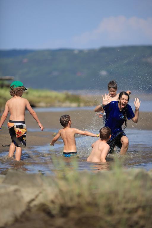 Village Vacances Petit-Chicoutimi Buitenkant foto