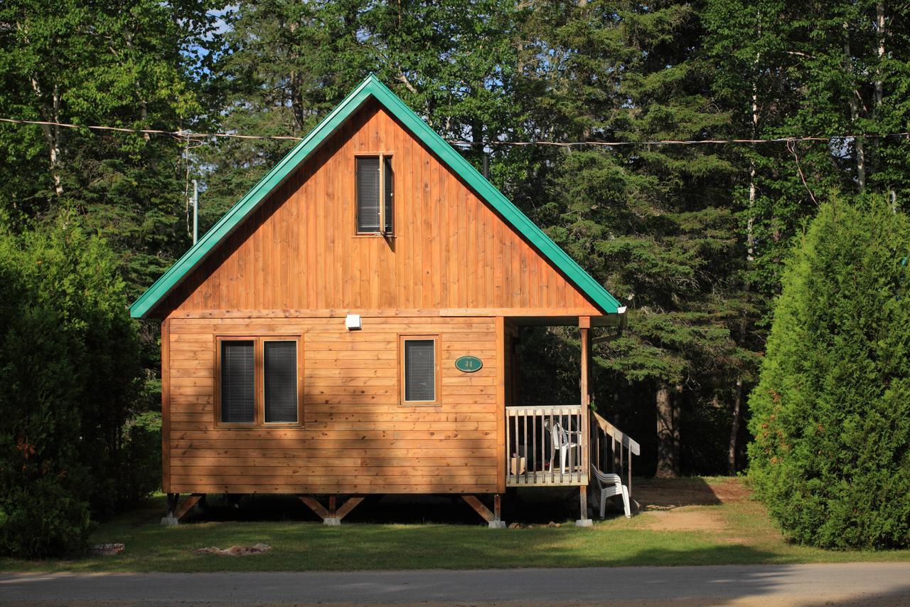 Village Vacances Petit-Chicoutimi Kamer foto